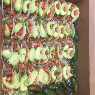 Tacos de carne asada caja con 30 tacos