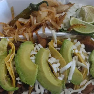 Taco al carbon with avocados for lunch (asada and pastor mix with queso fresco) SO GOOD!!
