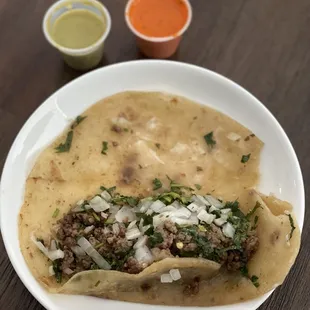 Carne molida: taco meat taco on flour