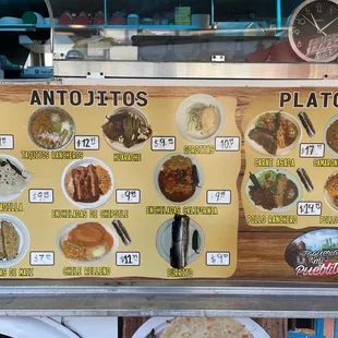 Antojitos and platos menus