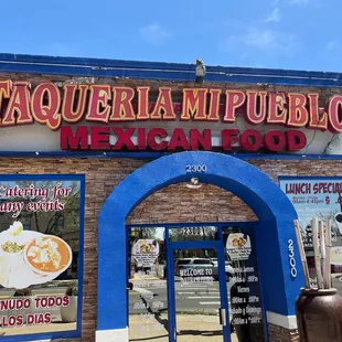 a mexican food restaurant