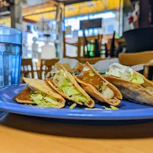 beef tacos dorados $10