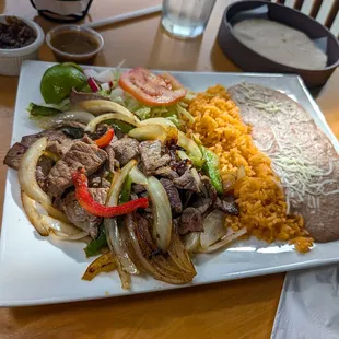 steak fajitas $18 - doesn&apos;t come with avocados anymore :(