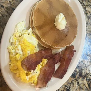 Hot cakes plate
