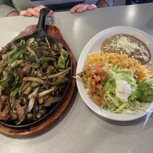 Steak fajitas......piping hot and a ton of food!