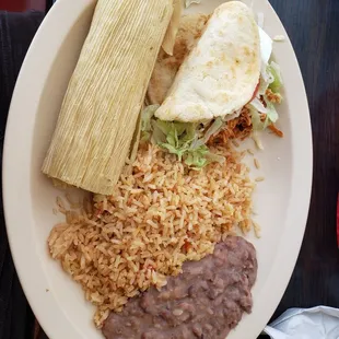 Tamale and gordita lunch special