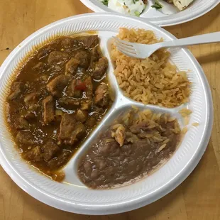 Carne Guisada. Se sirve con tortillas de maíz o harina.