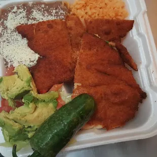 Milanesa de Pollo.. Breaded Chicken with rice and beans :)