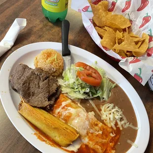 a plate of mexican food