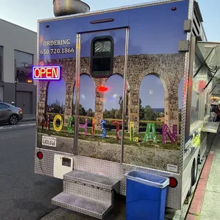 Truck