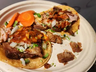 Ruddy's Taco Truck