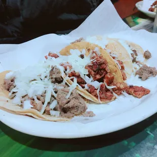 a plate of tacos
