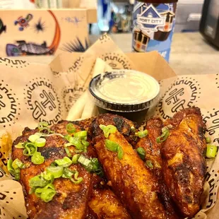 food, chicken wings, chicken, bbq wings, fried chicken, fried chicken wings, poultry, bbq chicken, chicken wings and fried chicken