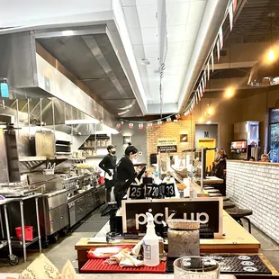 sushi and sashimi, interior