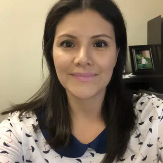 Liz R.