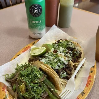 Bisteck Encebollado/Rib Eye Steak Topped w/Onion