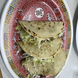 Tacos de carne asada y carnitas