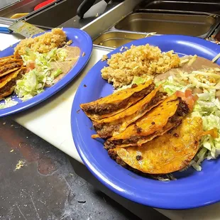 Birria Taco plate at Taqueria Que Pasa. Overly greasy and not very flavorful.