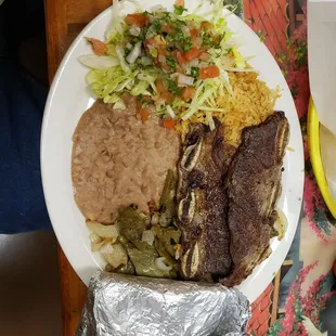 a plate of mexican food