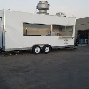 New taco trailer almost ready.