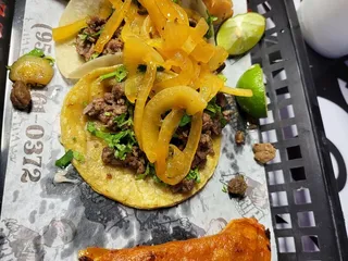 Mr Birria Tacos y Mas