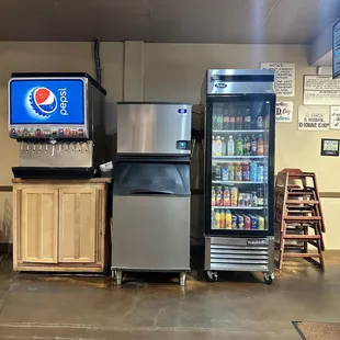 Fountain drink dispenser and bottle drink fridge