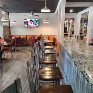 It's not too big, ...obut there is outdoor sitting..