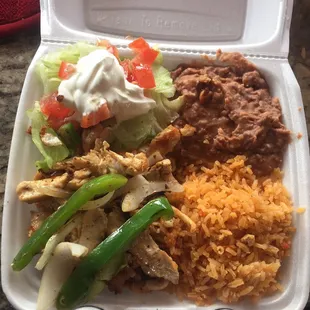 Chicken fajita plate to go