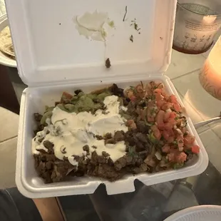 Super nachos with steak