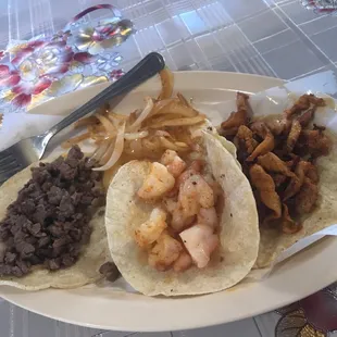 Taco Tuesday!! Asada/shrimp/pollo