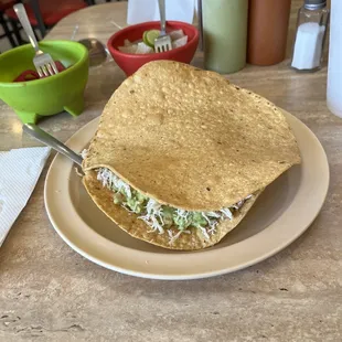 Tostada mixta de pechuga.