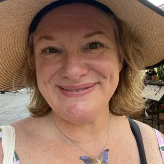 Jen G.