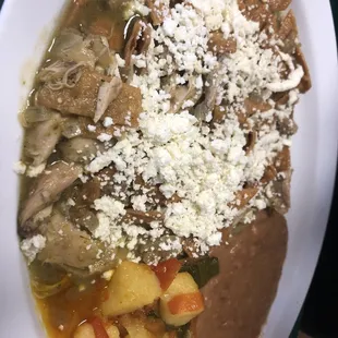 Chilaquiles con pollo en salsa verde