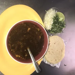 Rica birria de borrego