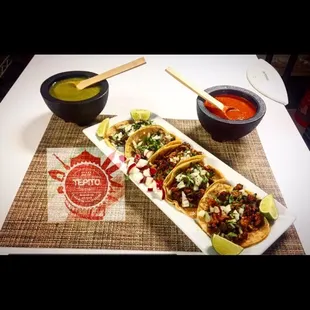 Ven a probar nuestros tacos 100% estilo chilango!!