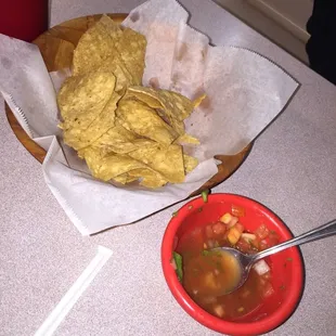 Pico and tortilla chips