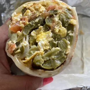 Huevos con Nopales burrito