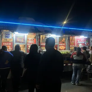 Cash only ! Don't forget !