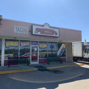 An unassuming storefront