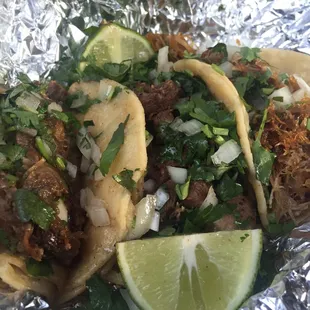 Cabeza, lengua y carnitas!