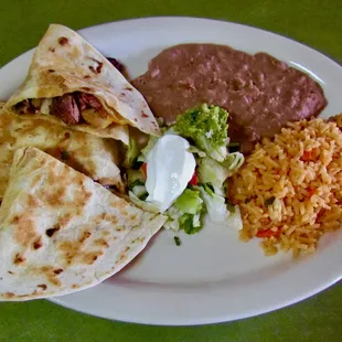 a plate of mexican food