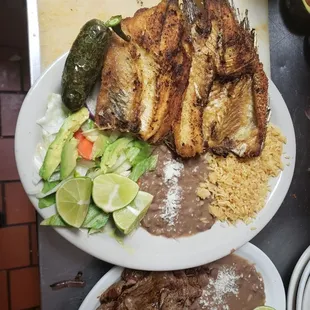 Mojarra a la plancha  Grilled tilapia