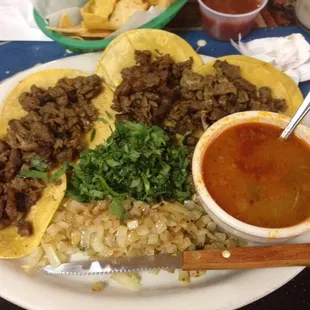 Tacos con carne guisado with charro beans