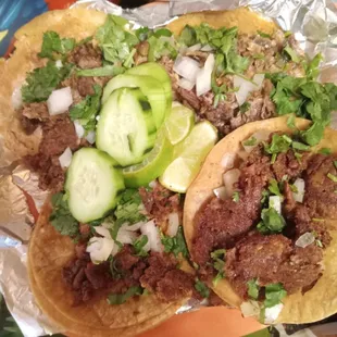 tripas, cabeza, lengua &amp; al pastor tacos