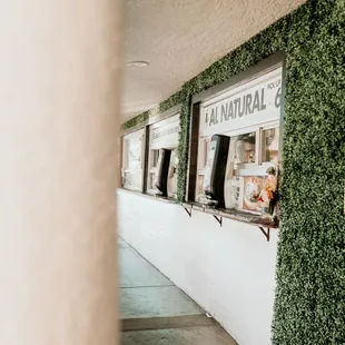 the entrance to the restaurant