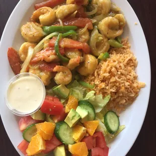 Camarones Rancheros con ensalada/arroz, frijoles  y tortillitas hechas a mano