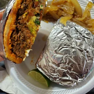 Birria gordita