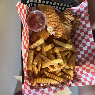 Kid&apos;s Chicken Fingers