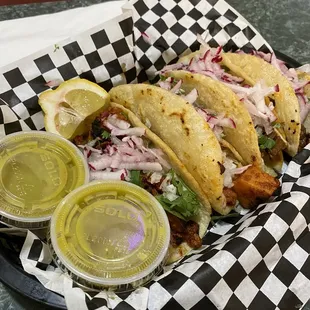 Lengua y al pastor tacos