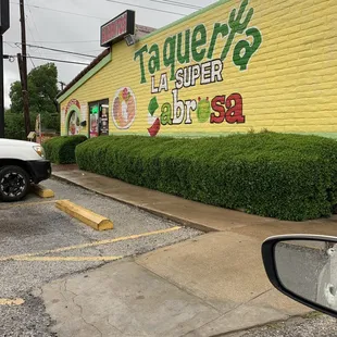 Taqueria La Super Sabrosa